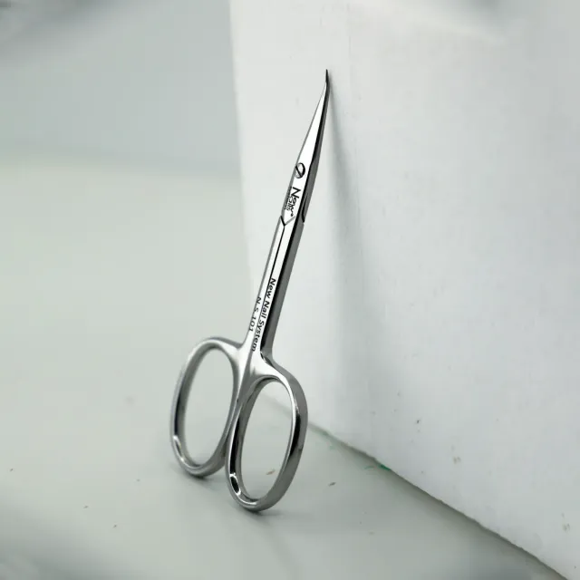 New Nails System NS101 Forbici Cuticole Punta Sottile