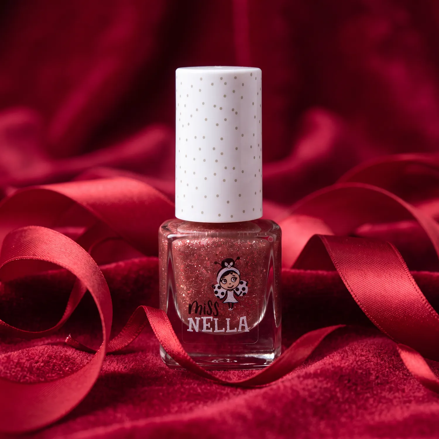 Miss Nella Festive Duo smalto Shazam balsamo labbra