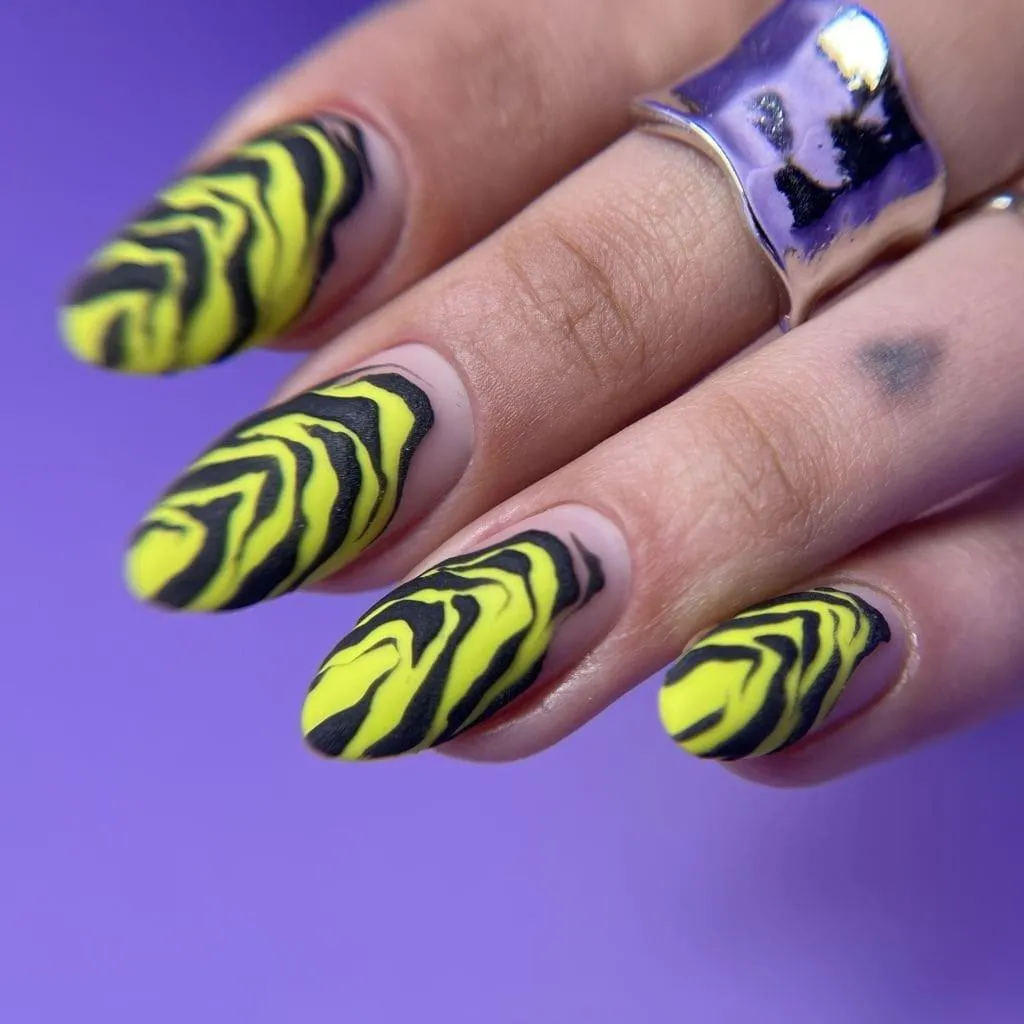Majida Cosmetics Neon Graffiti smalto semipermanente 8,5 ml neon
