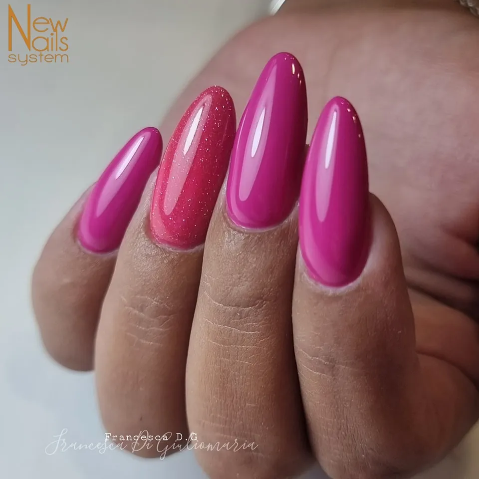 New Nails System Popart 692 smalto semipermanente fucsia vivo coprente