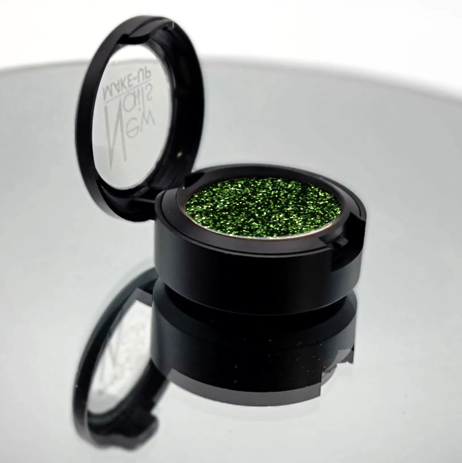 New Nails System EG22 Green Lawn ombretto glitter 1,5 g