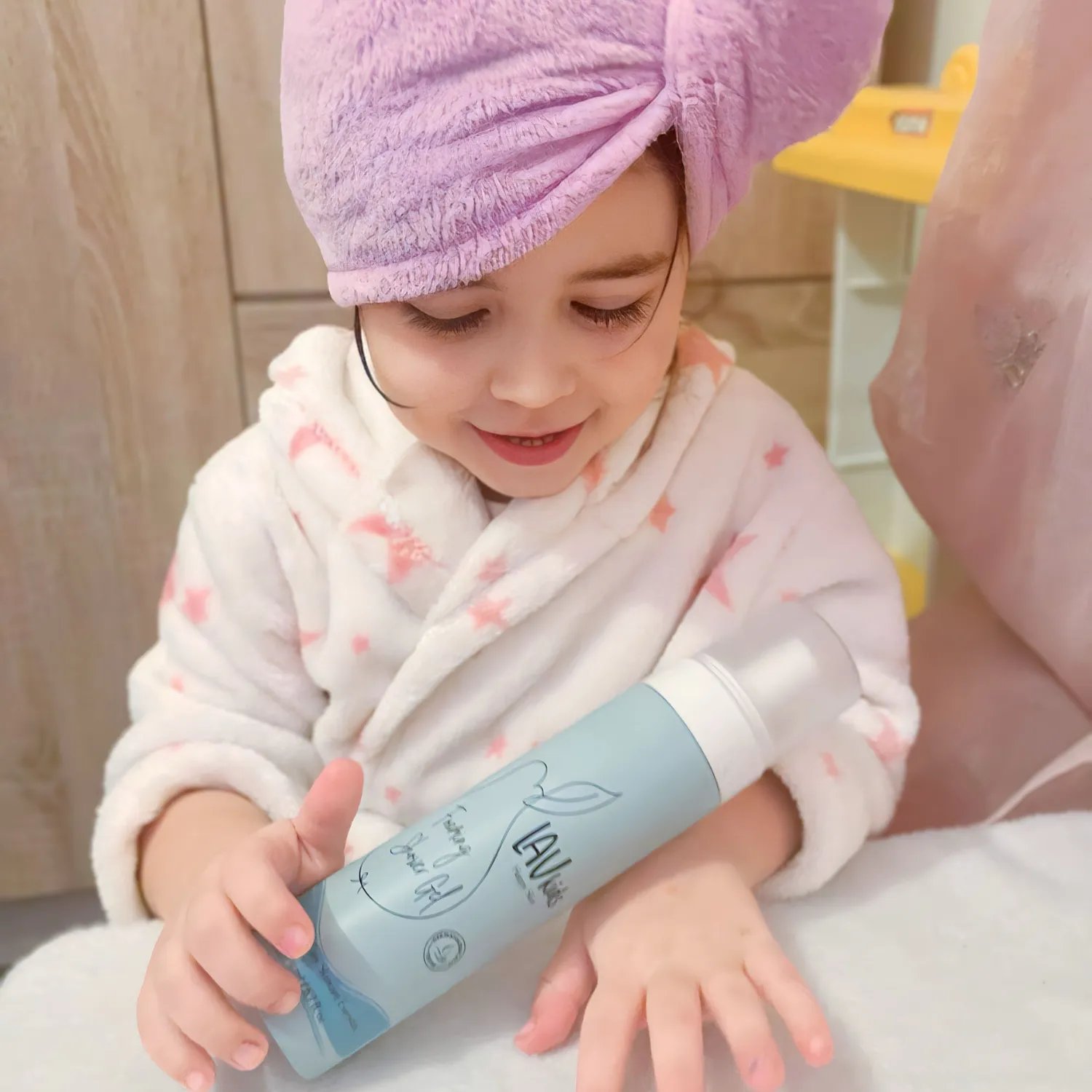 Miss Nella Lav Kids bagnoschiuma schiumoso 200 ml pera